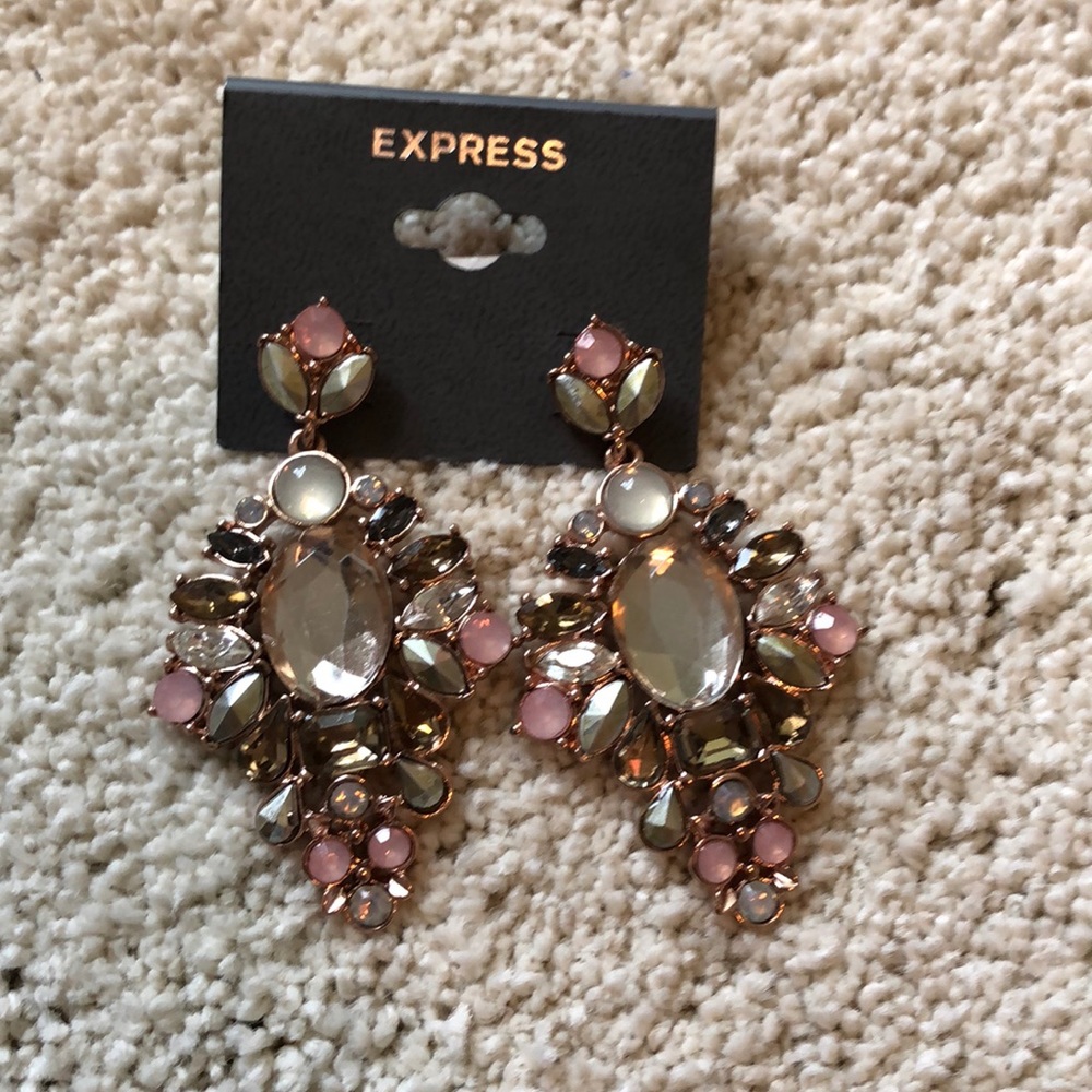 Express earrings